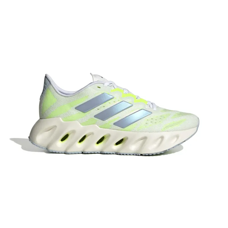 Scarpe da corsa da donna adidas Shift FWD