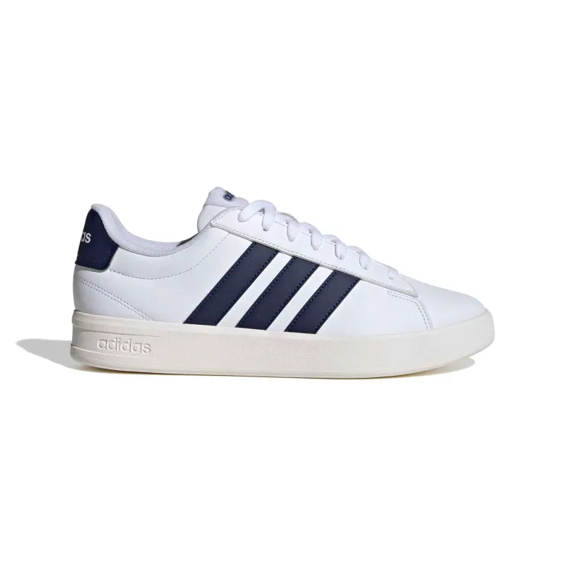 Sneakers iconiche adidas Grand Court 3.0