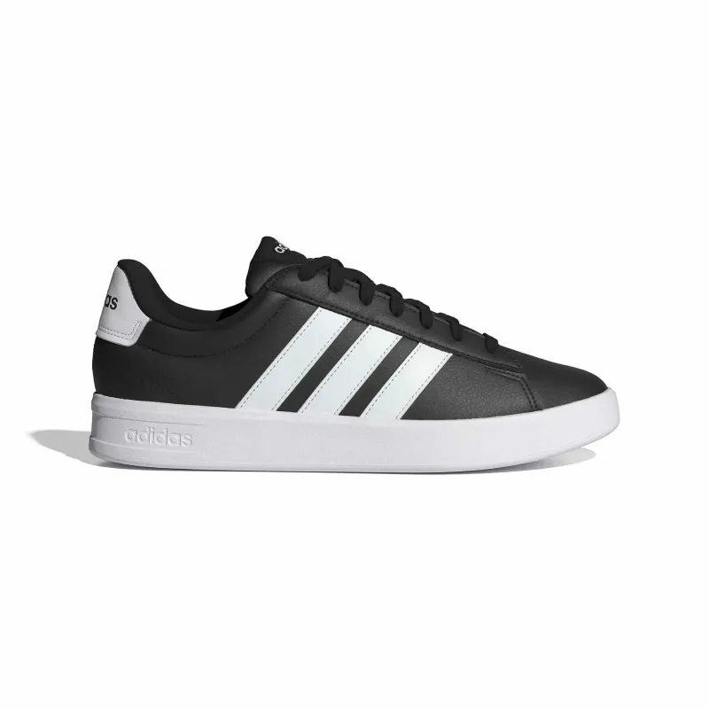 Sneakers iconiche adidas Grand Court 3.0