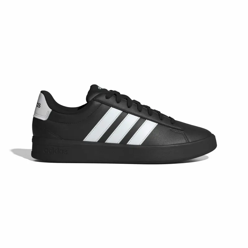 Sneakers iconiche adidas Grand Court 3.0